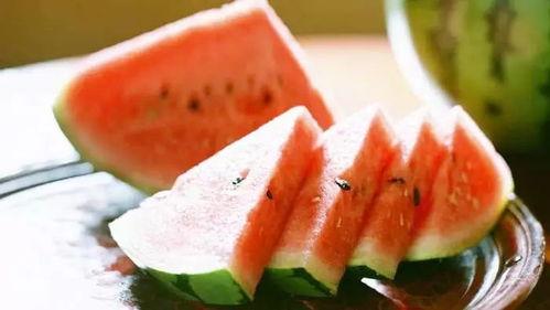 网红小鱼棠吃瓜视频,带你领略幕后真相